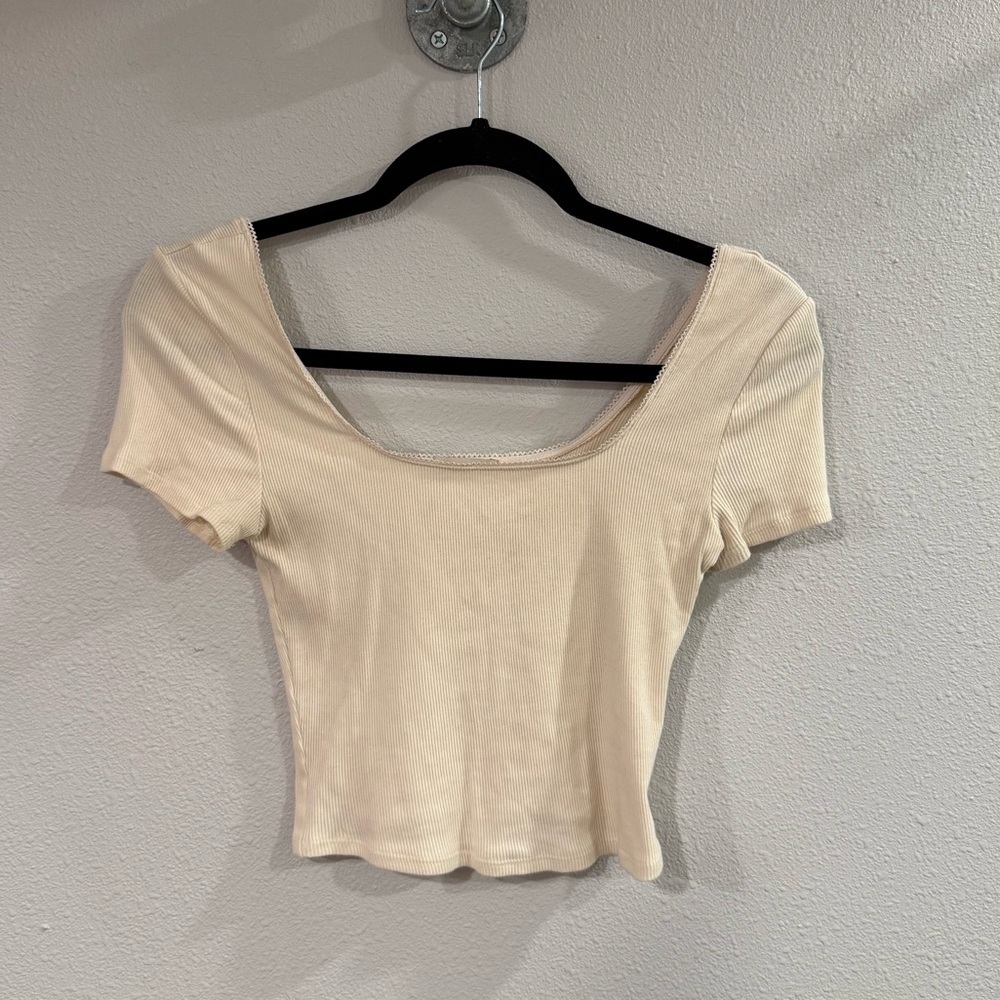 Active USA Scoop Neck Short Sleeve